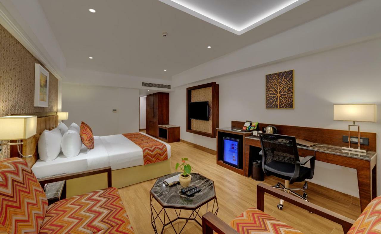 Hotel The Fern Residency, Satara Maharashtra Extérieur photo
