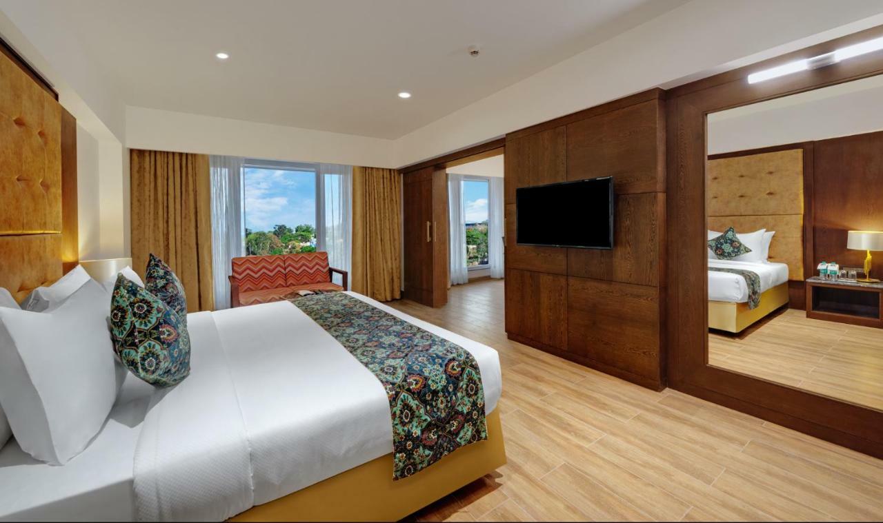 Hotel The Fern Residency, Satara Maharashtra Extérieur photo